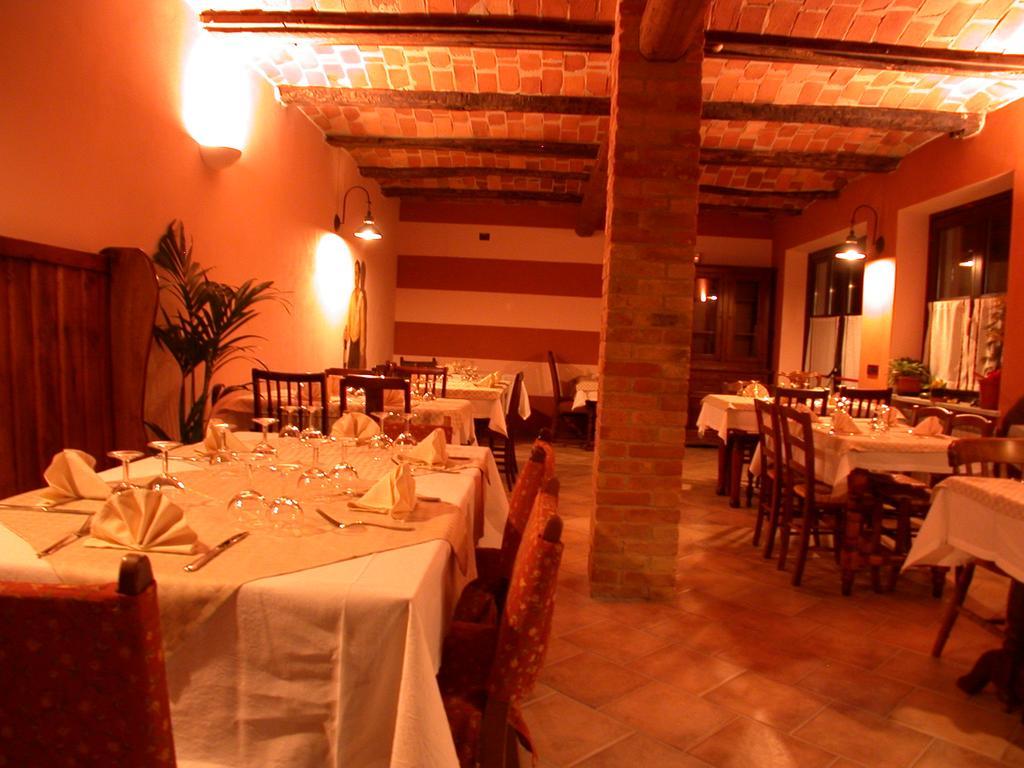 Cascina Caldera Guest House Cantarana ภายนอก รูปภาพ